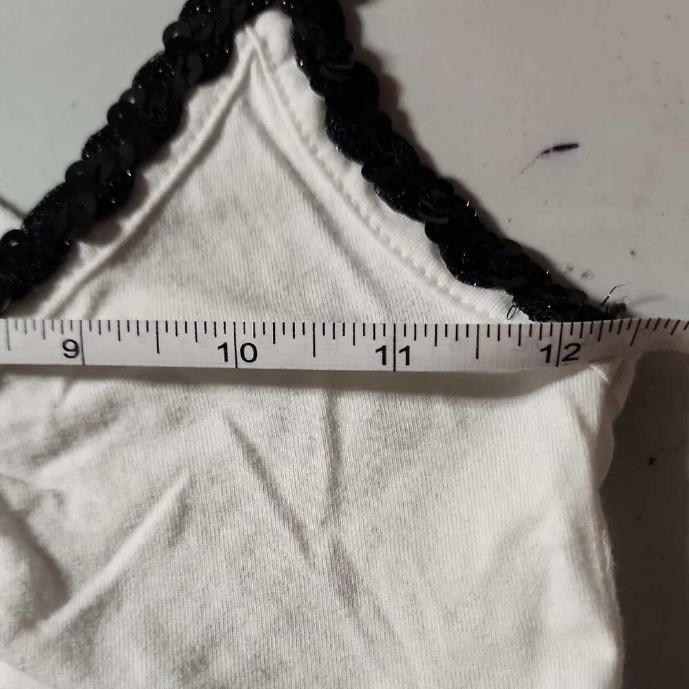Black and White Sleeveless Fitted Camisol